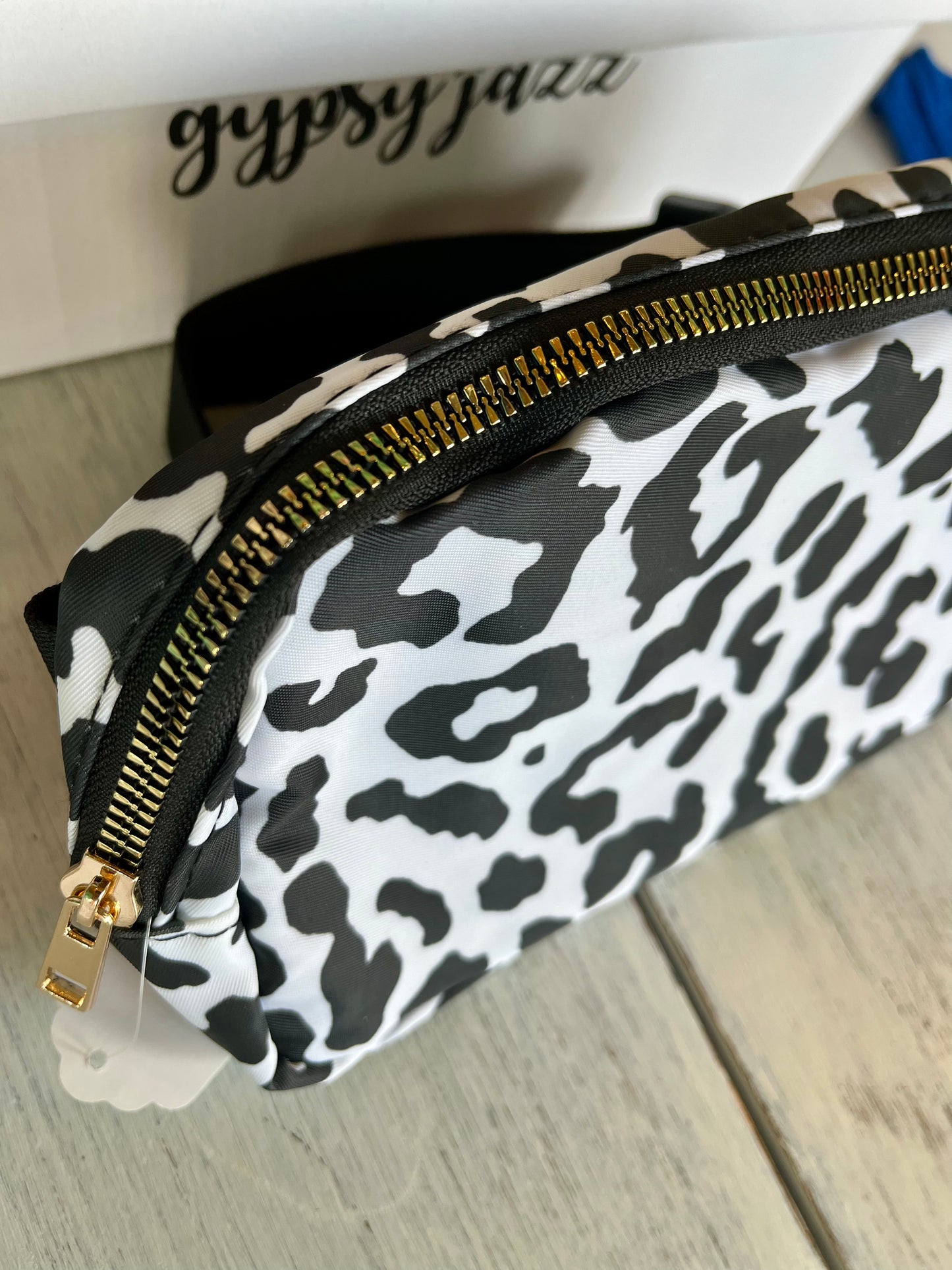 Black & White Cheetah Crossbody Fanny Pack